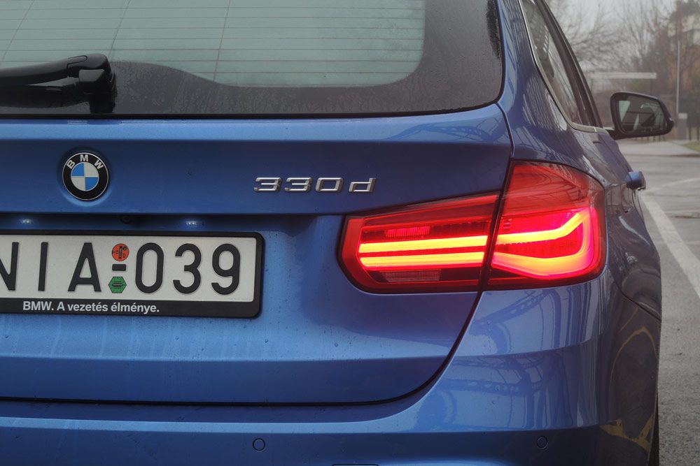 Teszt: BMW 330d xDrive aut. Touring M Sport 31
