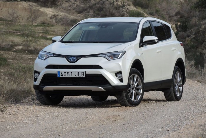 Vezettük: Toyota RAV4 Hybrid – 2016 15 | Vezess Vezettük: Toyota RAV4 Hybrid – 2016 15