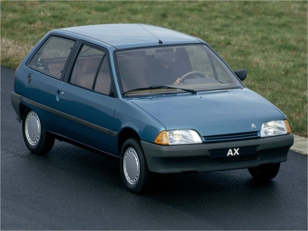 Top 10: A legtakarékosabb dízelek 7 4. – Citroën AX trónol a sor negyedik helyén, teljesen egyedül a maga 4,4 literes fogyasztásával. Bár nem mai darab, mégis szenzációs fogyasztást lehet vele elérni. Az alig ötven-es AX-es brigád ötöde simán eljár vele 4 litere alatt is.