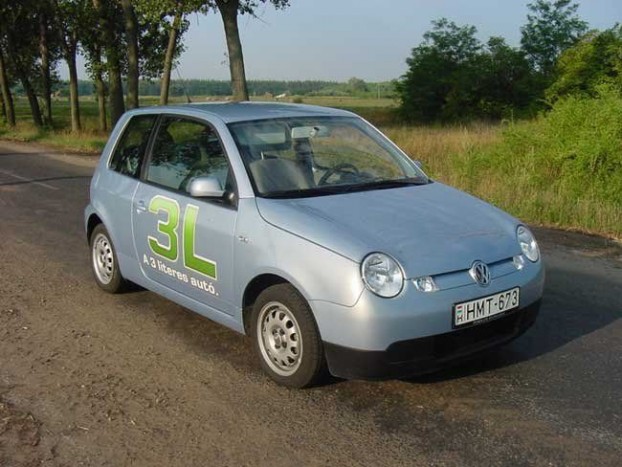 Top 10: A legtakarékosabb dízelek 9 2. – 3,7 literrel éppen hogy lecsúszott az első helyről a Volkswagen Lupo 3L, 249 Lupo adatai azt mutatják, hogy az 5 literes átlagot is nehéz vele elérni, a jellemző fogyasztási adat a 3,8 liter.