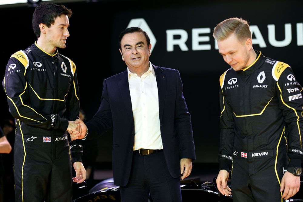 F1: A Renault a másik McLaren-pilótát akarta 15