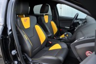 Összehasonlító teszt: Ford Focus ST-Honda Civic Type R 116