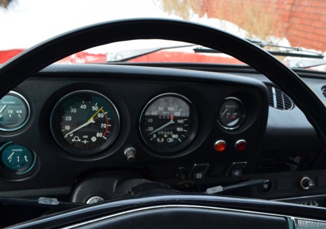 11,5 millióért kínálnak egy 36 éves Nivát 11 | Vezess 11,5 millióért kínálnak egy 36 éves Nivát 11