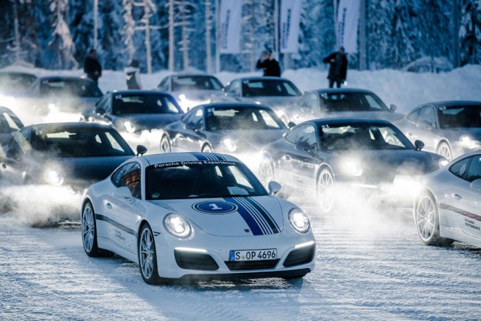 Hófalba vágtam egy 60 milliós Porschét 8 | Vezess Hófalba vágtam egy 60 milliós Porschét 8