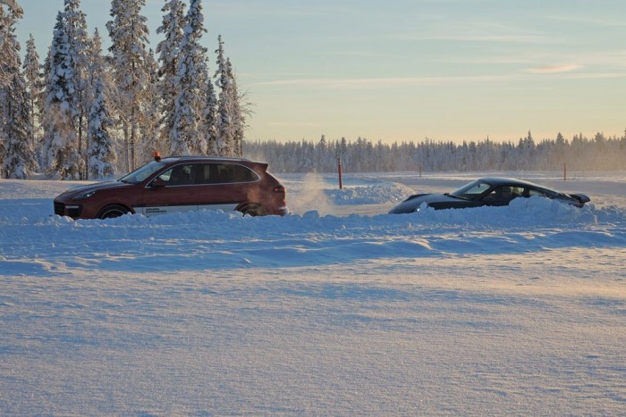 Hófalba vágtam egy 60 milliós Porschét 11
