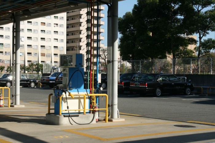 Ez lehet a világ legmegbízhatóbb autója 8 LPG-vel futnak a taxik. Autógázból körülbelül 14-15 litert fogyasztanak 100 kilométerre a megkérdezett sofőrök szerint