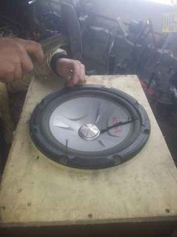 18 kép a kontár autóhifik poklából 20 | Vezess 18 kép a kontár autóhifik poklából 20