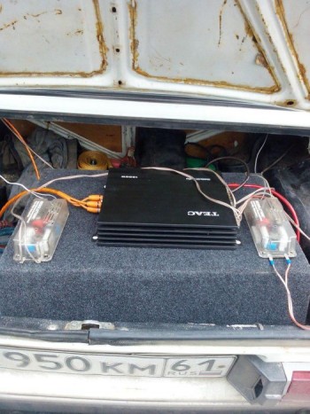 18 kép a kontár autóhifik poklából 19 | Vezess 18 kép a kontár autóhifik poklából 19