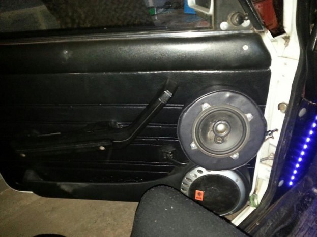 18 kép a kontár autóhifik poklából 18 | Vezess 18 kép a kontár autóhifik poklából 18