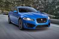 Jaguar XFR-S - Végül az elrugaszkodott álmok egyik legvadabbja. Egy szuperkombi, ami közel sem német, de mégis a nagy ellenfelek skalpjára vadászik. Hangja, karaktere, megjelenése, exkluzivitása kiemeli a mezőnyből. 

Ötliteres, kompresszoros V8-as motorjának teljesítménye eléri az 550 lóerőt, legnagyobb forgatónyomatéka 680 Nm. A hátsó kerekeket nyolcfokozatú ZF sebességváltón keresztül hajtja a blokk, a modell a hírek szerint 4,6 másodperc alatt éri el a 100 km/óra sebességet.