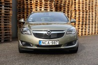 Teszt: Opel Insignia 1.6 CDTI EcoFlex 42