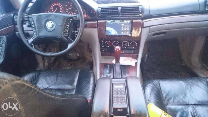 23 újabb kép az autószerelés kacagtató poklából 2 A Feng Shui előírásai szerint történt a beépítés