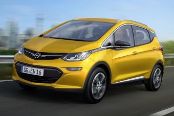 Itt az Opel villanyautója 320 km-es hatótávval