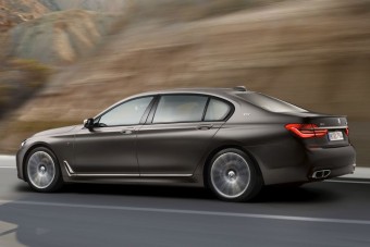 Ennél gyorsabb BMW 7-es nem volt még