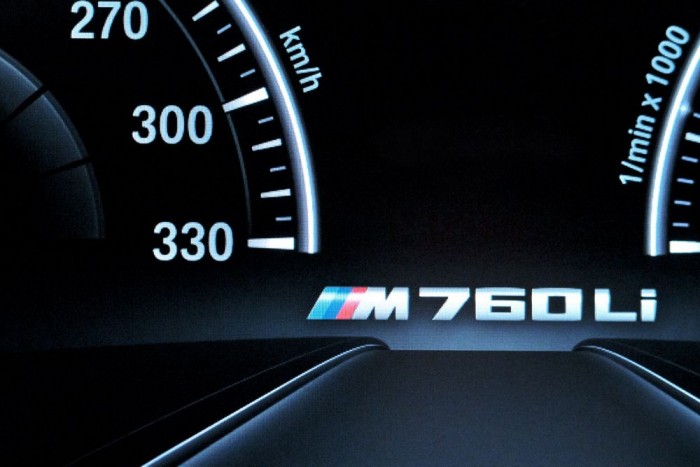 Ennél gyorsabb BMW 7-es nem volt még 2 Ennél gyorsabb BMW 7-es nem volt még 2