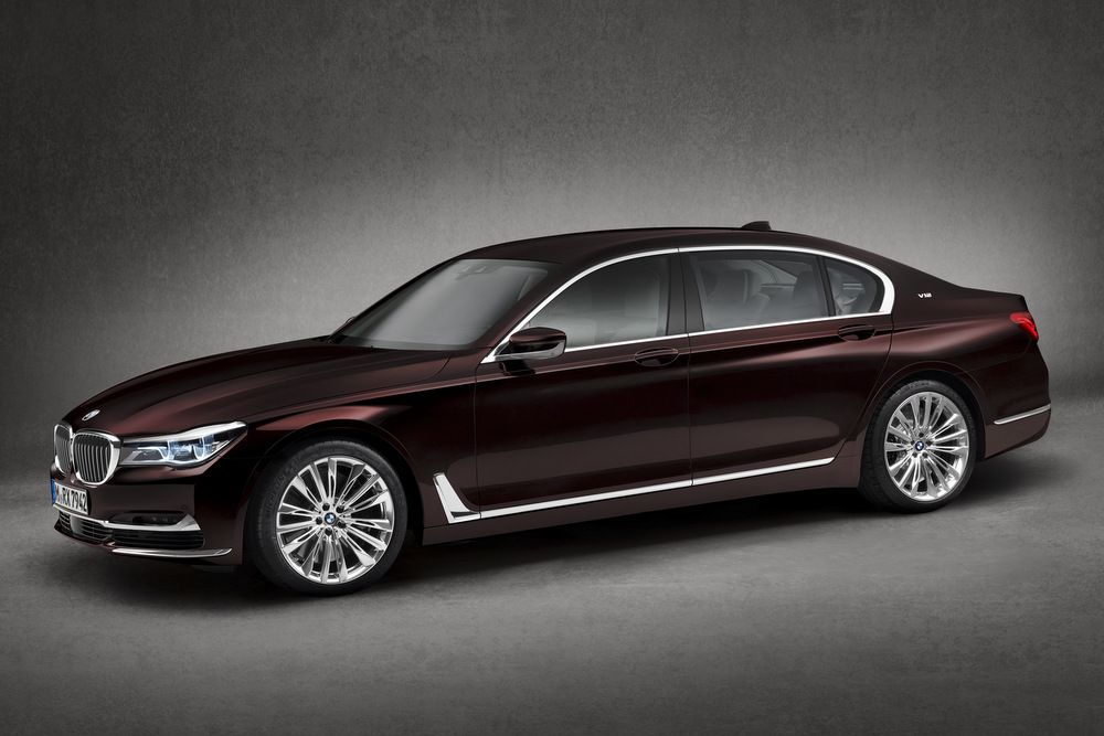 BMW M760Li xDrive V12 Excellence