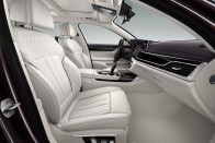 BMW M760Li xDrive V12 Excellence