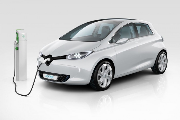 Top 10: autók, amiket nem árulnak nálunk, pedig! 1 Pedig a 22 kWh-s lítium akkuval, 88 lóerős motorjával, 210 km-es elméleti hatótávolságával igen praktikus kis városi villanyautó ez is. Németországban 21511 eurós listaárral indul, de ez nem összevethető a Leaf magasabb árával, hiszen ehhez még hozzájön havi 49 euró akkubérleti díj.