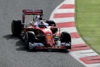 F1: Vettel brutális idővel az élen 20