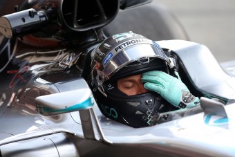 Rosberg: A Ferrarival küzdünk idén