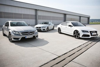 A vevők tojnak a kartellre, csak legyen jó az autó