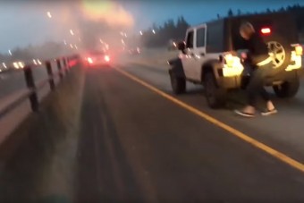 Megvette álmai autóját, ami a szeme láttára égett hamuvá