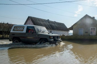 Utakat zártak le árvíz miatt Borsodban - fotók