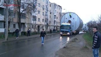 Romániában kőkemény feladat hatalmas rakományt szállítani, mutatjuk miért