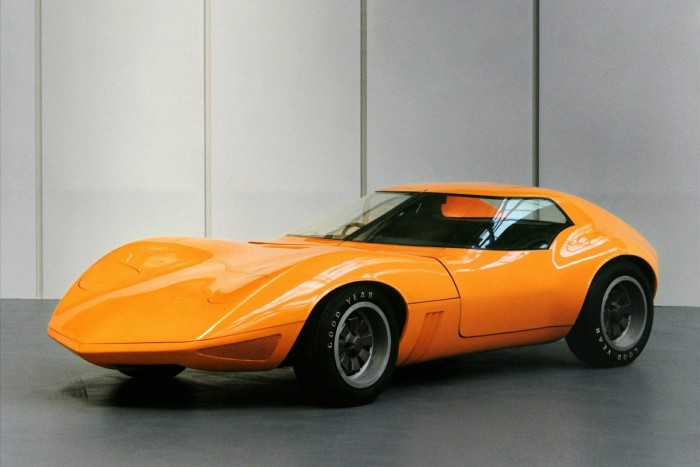 A régi, 1966-os GT tanulmánya nagyon hasonlított a Stingray Corvettre. Nem véletlen, az akkori GT-vel a Corvette európai változatát akarta világra segíteni a General Motors 