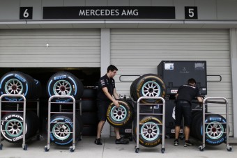 F1: Korlátlan gumiválasztás a teszteken