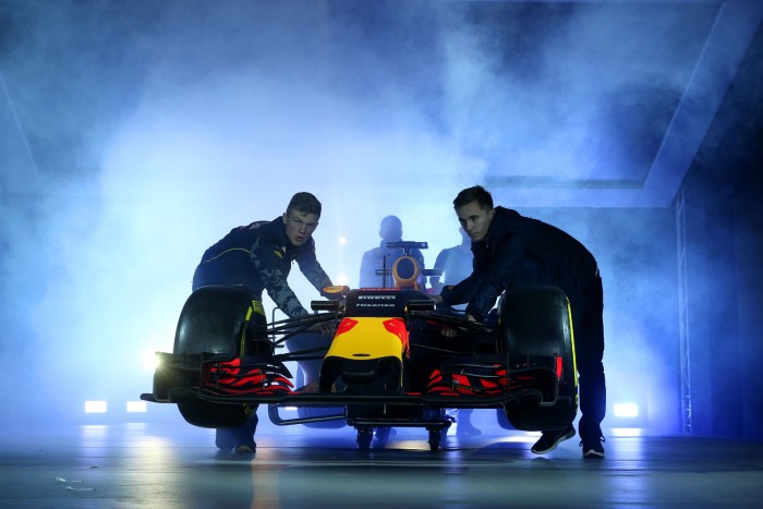 F1: Az utolsó pillanatban jön az új Red Bull