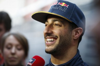 F1: Ricciardo megint képben lehet a Ferrarinál
