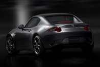 Targa tetős kupé a Mazda roadsteréből 32