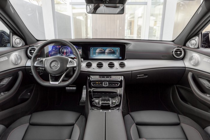 Belépő sportmodellel erősít a Mercedes E-osztály 2 Mercedes-AMG E 43 4MATIC (W 213) 2016
