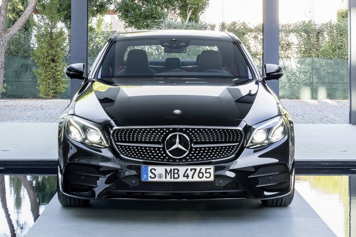 Belépő sportmodellel erősít a Mercedes E-osztály 4 Mercedes-AMG E 43 4MATIC (W 213) 2016