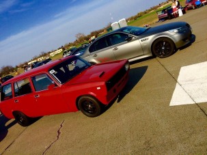 Ez a kombi Lada még az BMW M5-öst is móresre tanítja