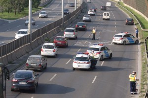 Hatalmas dugó az M3-ason, több baleset is történt