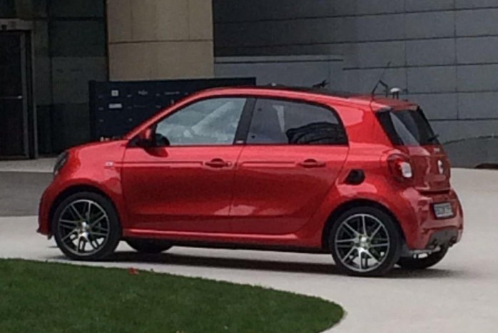 Jönnek a sporttörpék