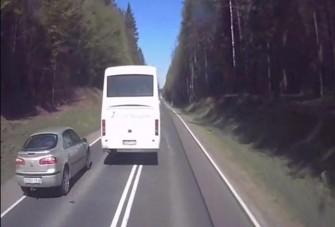 Nincs bosszantóbb annál, amikor egy autós seriffet játszik