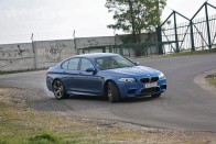 Teszt: BMW M5 – Pokoli erő 54