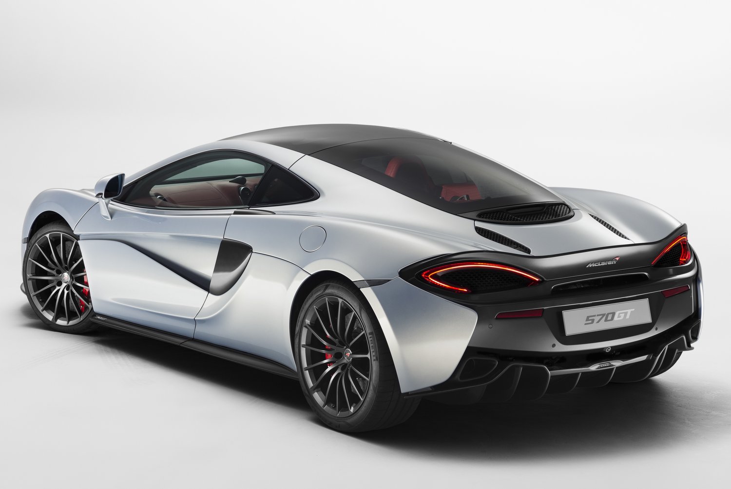 Vége a világnak: luxusautót épített a McLaren 8