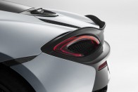 Vége a világnak: luxusautót épített a McLaren 38