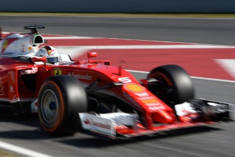 F1: Egyelőre névtelen Vettel új nője
