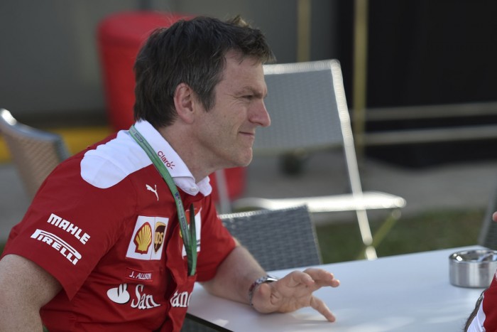 F1: A Red Bull cáfolja, hogy vinnék a Ferrari-mérnököt