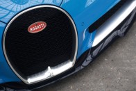 Szédítő részletek az új Bugattiról 142