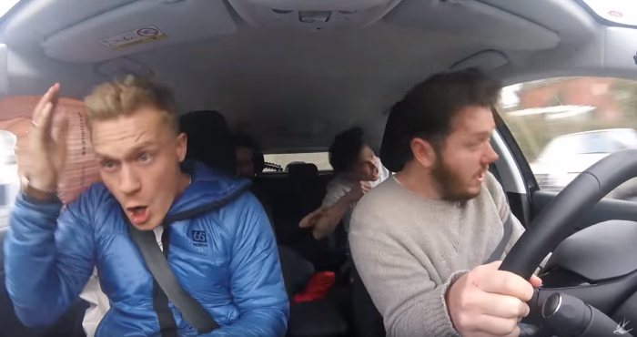 Több kamerával rögzítették saját balesetüket