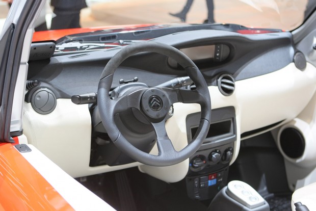 Gyártásba került Lütyő felügyelő autója, villanymotorral! 2 citroen_emehari_0006