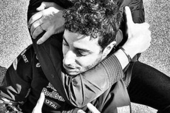 F1: Ketrecharcos fogással fojtogatták Ricciardót