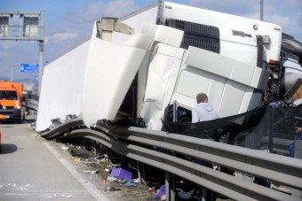 Több kilométeres dugó az M7-esen