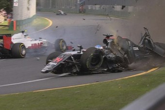 F1: 450-es tempót, több balesetet? 